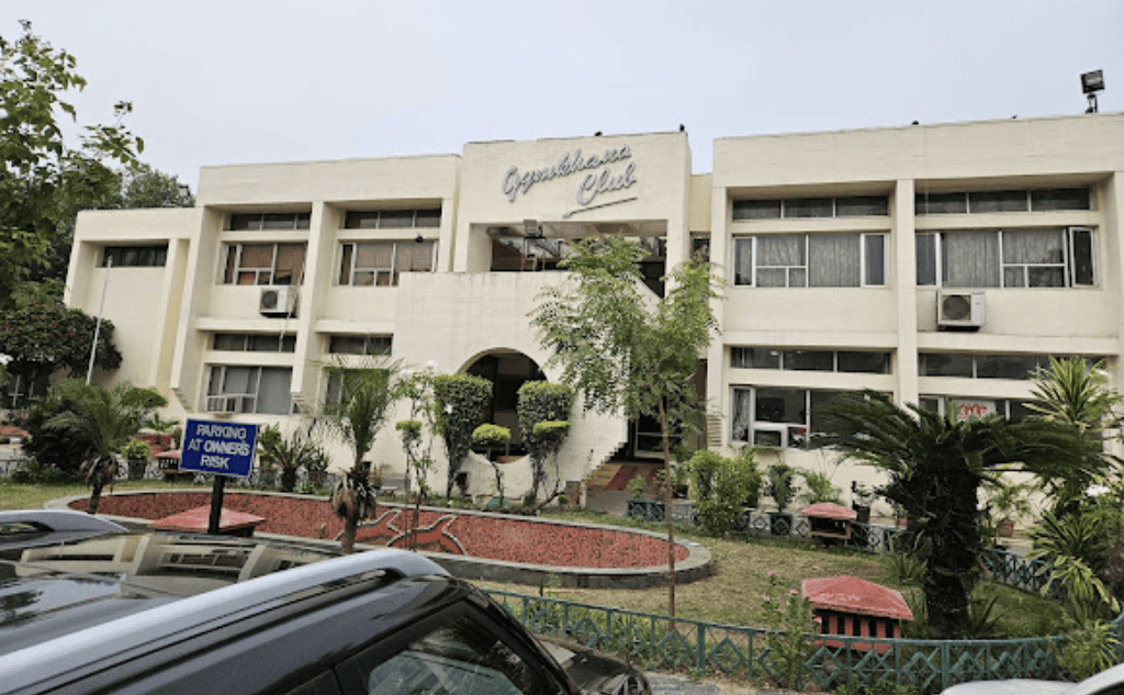 Gymkhana club gurgaon